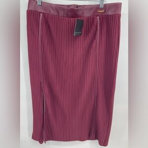 NWT Andrew Marc Wine Red Accordian Pleated Skirt Business Professional Lg
